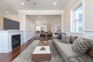 41 Wenham St Unit 3, Jamaica Plain, MA 02130