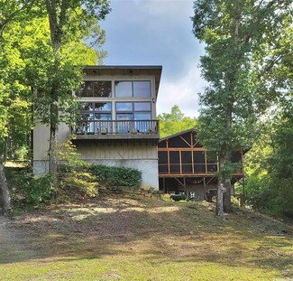 689 Christopher Dr, Quitman, AR 72131