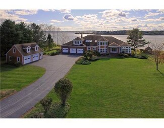 69 Lambert Rd, Freeport, ME 04032