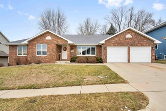 4951 Twilight Dr, Dubuque, IA 52002