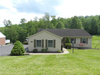 1740 Ridgewood Dr, Washington, PA 15301