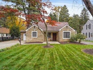2065 Annetta Ave, Akron, OH 44313