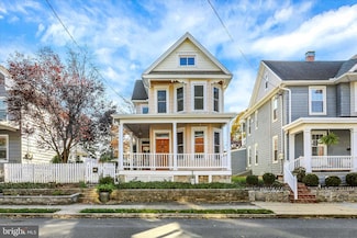 544 E King St, Chambersburg, PA 17201