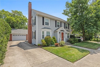 66 Underwood St, Pawtucket, RI 02860