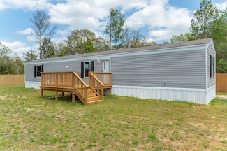 382 Royal Palm Ave, Defuniak Springs, FL 32433