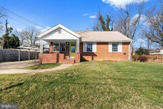 1811 Olmstead Dr, Falls Church, VA 22043