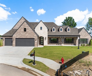 1303 Oakhurst Cir, Claremore, OK 74017
