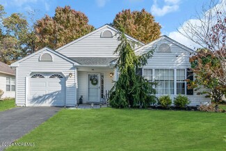 96 Sleepy Hollow Dr, Brick, NJ 08724