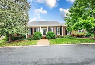 2105 Hobbs Ct, Nashville, TN 37215
