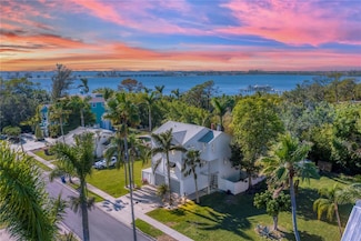 602 84th St NW, Bradenton, FL 34209