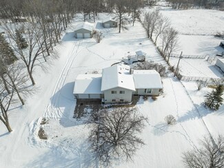 6488 Oakwood Ave NE, Elk River, MN 55330