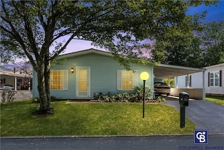 242 Ridge Ln, Murrysville, PA 15668