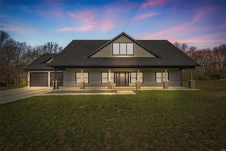 213 Lakeview Dr, Farmington, MO 63640