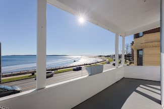 281 Lynn Shore Dr Unit 4, Lynn, MA 01902