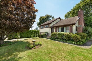 28 Normandy Rd, Wakefield, RI 02879