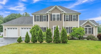 86 S Ashburnham Rd, Westminster, MA 01473