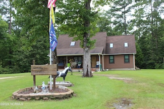4507 Rivershore Dr, New Bern, NC 28560