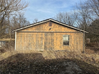 119 6th St, Kittanning, PA 16201