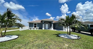 709 SW 27th St, Cape Coral, FL 33914