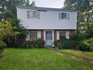 2070 Sonny St, Pittsburgh, PA 15221