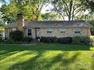 1116 Bevis Dr, Charlotte, NC 28209