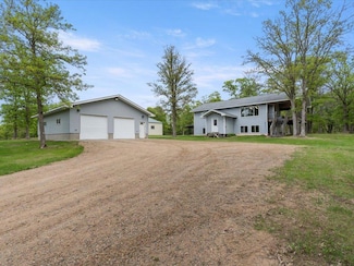 886 28th Ave SW, Backus, MN 56435