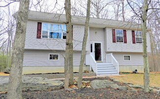 432 Hyland Dr, East Stroudsburg, PA 18301
