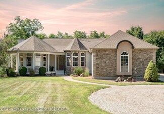 1838 S Waverly Rd, Eaton Rapids, MI 48827