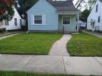 18790 Kingsville St, Harper Woods, MI 48225
