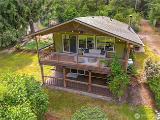 773 6th Ave, Fox Island, WA 98333