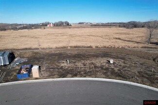 3018 Mahoe Cir, Mankato, MN 56001