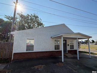 1100 Catherine St, Metropolis, IL 62960