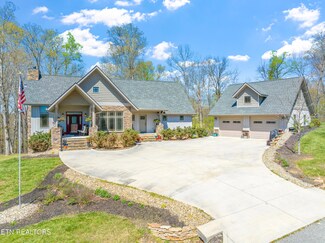 195 Kennedys Loop, Lafollette, TN 37766