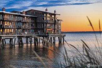 3717 Beach Dr SW Unit 113, Seattle, WA 98116