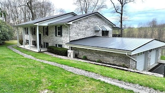 361 Lagrange St, North Tazewell, VA 24630