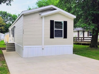 5810 U S 20 Unit 111, Wakeman, OH 44889