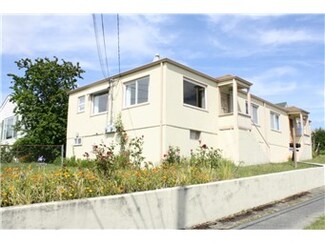 2404 2406 E 11th St, Bremerton, WA 98310