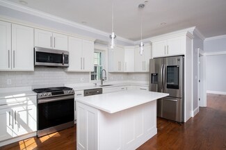 102 Neponset Ave Unit 1, Dorchester, MA 02122