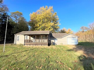 806 S Curve St, Alexandria, IN 46001