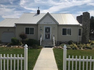 1016 Idaho St, Gooding, ID 83330