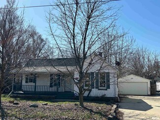 1104 E Corrington Ave, Peoria, IL 61603