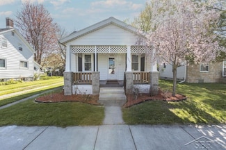 1303 S Warner St, Bay City, MI 48706