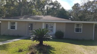 1017 Armenia Dr, Pensacola, FL 32505