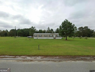 224 Meadow Rd, Alma, GA 31510