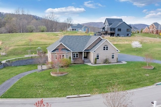 7425 Willow Leaf Cir, Roanoke, VA 24018