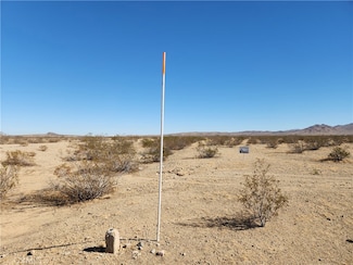 33 Panamint Trail, Helendale, CA 92342