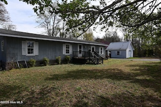 8703 Newland Rd, Creswell, NC 27928