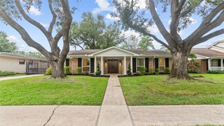 5306 Grape St, Houston, TX 77096