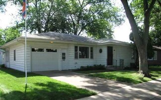 148 Crescent St, Elkhart, IN 46516