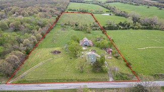 1414 S Elm St, Marshfield, MO 65706
